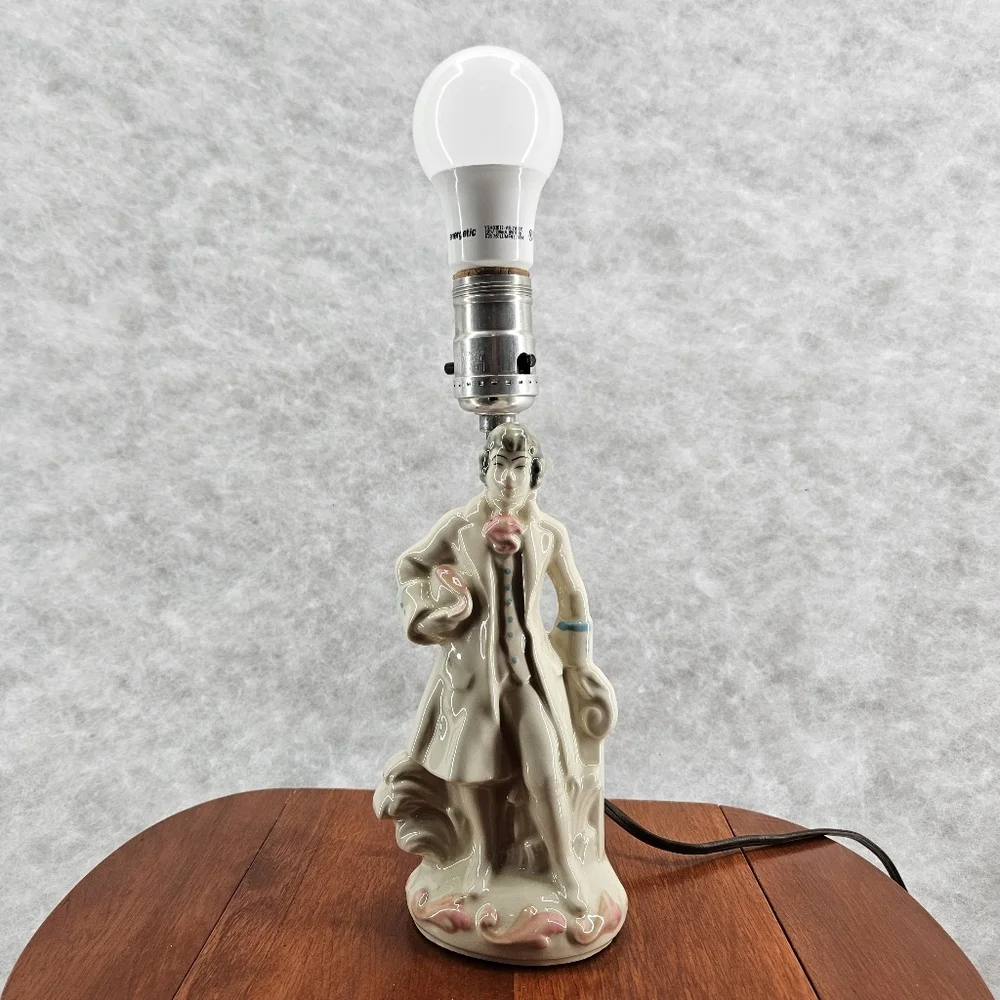 Vintage Hand‎ Painted Bisque Colonial Figural Table Lamp Cream Pink Blue WORKING